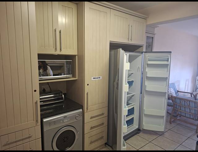 3 BEDROOM DUPLEX FOR SALE IN UVONGO BEACH